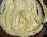 Foto langkah ke 3 dari resep Nesty Caramel cake.