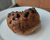 Foto del paso 7 de la receta: Pan relleno de manjar blanco y cacao🥐🍩🍫