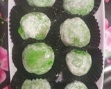 Foto langkah ke 9 dari resep Mochi Pandan Pasta Kacang Tanah Gula Merah.