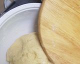 A picture of step 4 of Soft & thin crust pizza.