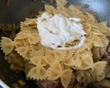 Foto del passaggio 8 della ricetta Farfalle carciofi e speck