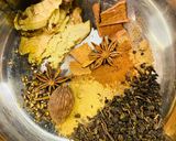 Hình bước làm 4 của món Masala chai tea - Trà Masala chai Ấn Độ