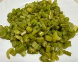 Foto del passaggio 2 della ricetta Crocchette vegan di sedano con panatura di semi di sesamo