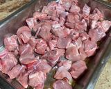 Foto del paso 1 de la receta: Choto en salsa al horno