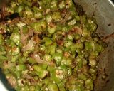A picture of step 5 of Bhindi ki bhaji.