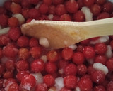 Foto del paso 1 de la receta: Mermelada dúo, tomatitos cherry y pera!!