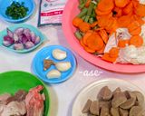 Foto langkah ke 1 dari resep Sup Sayur Tetelan Baso.