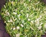 लहसुन की कढ़ी (lehsun ki kadhi recipe in Hindi) रेसिपी चरण 1 फोटो