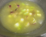 A picture of step 3 of Spring onion soup.