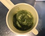 Une image de l'étape 3 de Pâte brisée à la menthe fraîche et épeautre.
