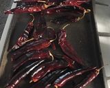 Foto del paso 2 de la receta: Costilla de puerco en salsa roja