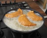 Töltött lángos (Panzerotti) recept fázis 14 fotója