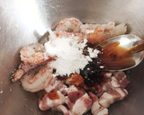 Foto del paso 1 de la receta: Tallarines chinos con gambas y cerdo