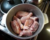 Foto del paso 1 de la receta: Guisito fácil con pollo