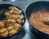 A picture of step 7 of Dhaba style paneer tikka masala gravy.