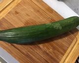 Une image de l'étape 1 de Salade aux deux tomates, concombre et feta sauce melfor.