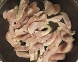 Foto del paso 1 de la receta: Hot dog chicken