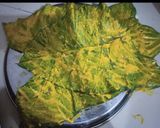 A picture of step 3 of Colocasia Leaves Patra / Gujarati Arbi Patra.