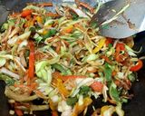 A picture of step 4 of Veg Chowmein - Veg Hakka Noodles.