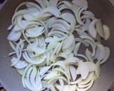 Foto del paso 1 de la receta: Cebolla caramelizada rica y rápida