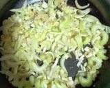 Foto del paso 3 de la receta: Pollo Mechado con Apio y Puerros