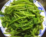 Hình bước làm 3 của món Rau muống 2 món