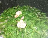 Hình bước làm 1 của món Canh rau má nấu tôm