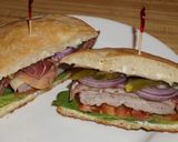 Foto del paso 2 de la receta: HAMBURGUESAS DE CERDO CUBANAS. JON STYLE