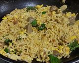 Foto langkah ke 3 dari resep Mie Goreng rasa Indomie ASLI!.