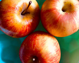 Foto del paso 5 de la receta: TORTA RELLENA DE 🍎MANZANAS 🍎 Y 🍇PASAS DE UVA🍇
