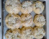 Foto langkah ke 3 dari resep Roti keju,garlic,sosis, ekonomis.