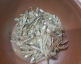 Foto langkah ke 1 dari resep Sambal terong teri sederhana.