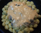 Foto del paso 4 de la receta: Ñoquis con almejas y salsa romesco