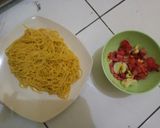Foto langkah ke 2 dari resep Mie Goreng Sederhana.