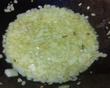 Foto del paso 2 de la receta: Guisantes con huevo