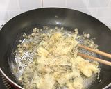 Hình bước làm 3 của món Măng xào hến