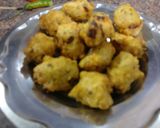 A picture of step 4 of Urad dal ke kofte.