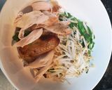รูปขั้นตอนการทำที่ 4 ของ ก๋วยเตี๋ยวไก่​