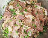 รูปขั้นตอนการทำที่ 5 ของ หมูเค็มทอด