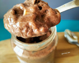 Foto del paso 7 de la receta: Mousse helada de chocolate con almendras y pepitas de chocolate blanco