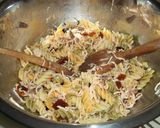 Foto del paso 8 de la receta Espirales vegetales con dátiles y surimi rallado