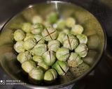 Foto del paso 2 de la receta: Coles de Bruselas a la Cúrcuma en bolsa de Asar