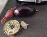 Foto del passaggio 1 della ricetta Farfalle con tonno e melanzana 🍆