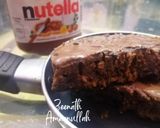 A picture of step 3 of Nutella Fry Pan Cake.