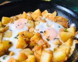 A picture of step 5 of One-pan Potatoes and Eggs.