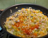 Foto del paso 4 de la receta: Berenjenas rellenas de verduras y atún