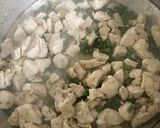 Egyszerű csirkés tejfölös spagetti babhüvellyel 🍗🧄🍝😋 recept fázis 2 fotója