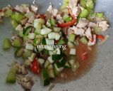 Foto langkah ke 3 dari resep Tumis Ayam Labu Siam.