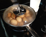 Foto langkah ke 2 dari resep Semur Tahu Telur Murah Meriah Enak.