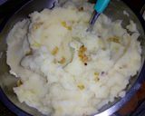 Foto del paso 6 de la receta: Pollo con barbacoa y puré con cebolla